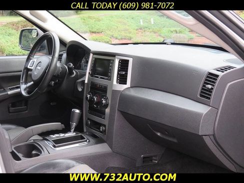 Used 2008 Jeep Grand Cherokee Laredo image 6
