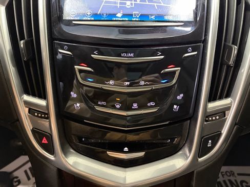 Used 2014 Cadillac SRX Premium image 41
