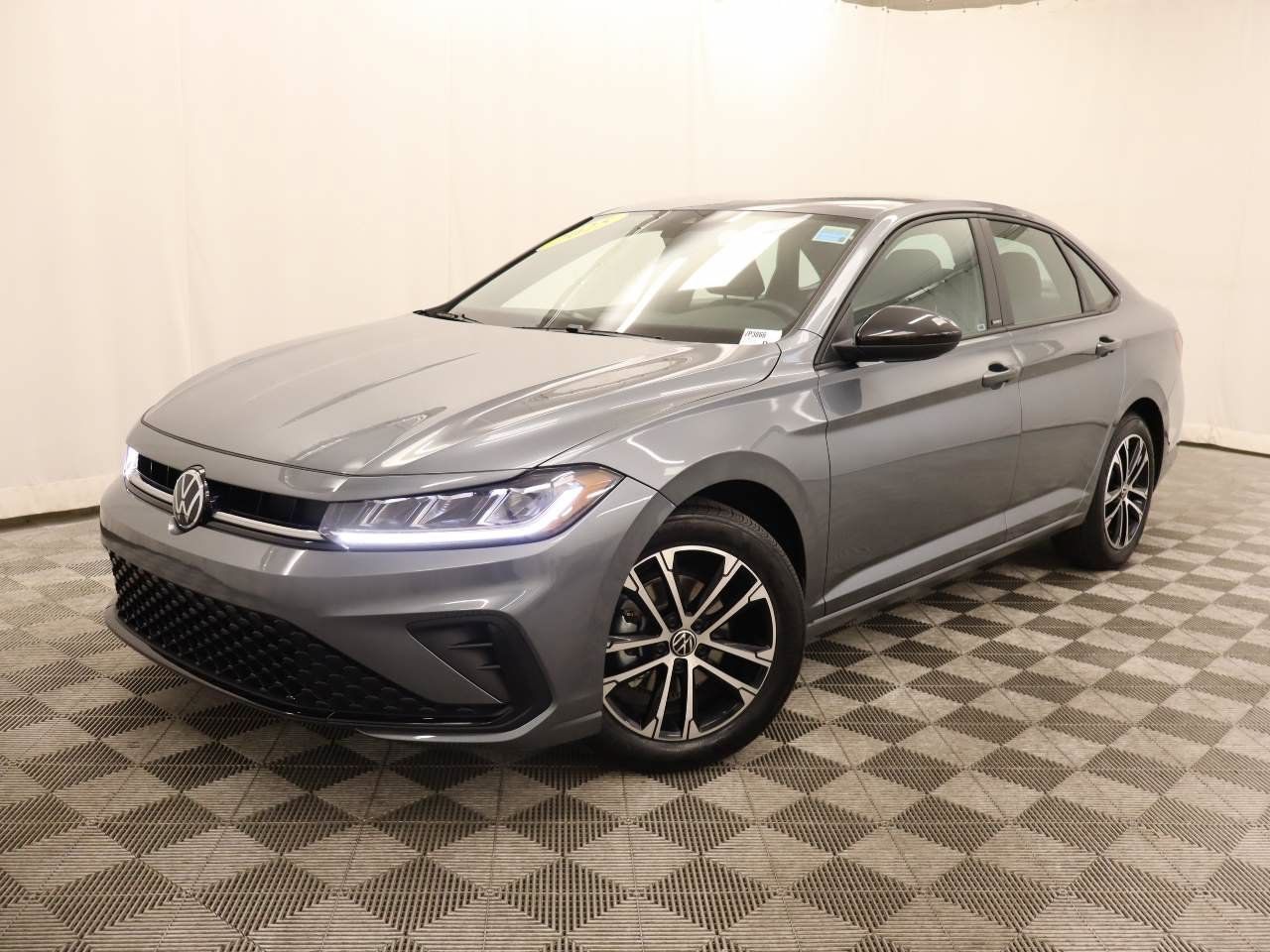 Certified 2025 Volkswagen Jetta Sport FWD image 1