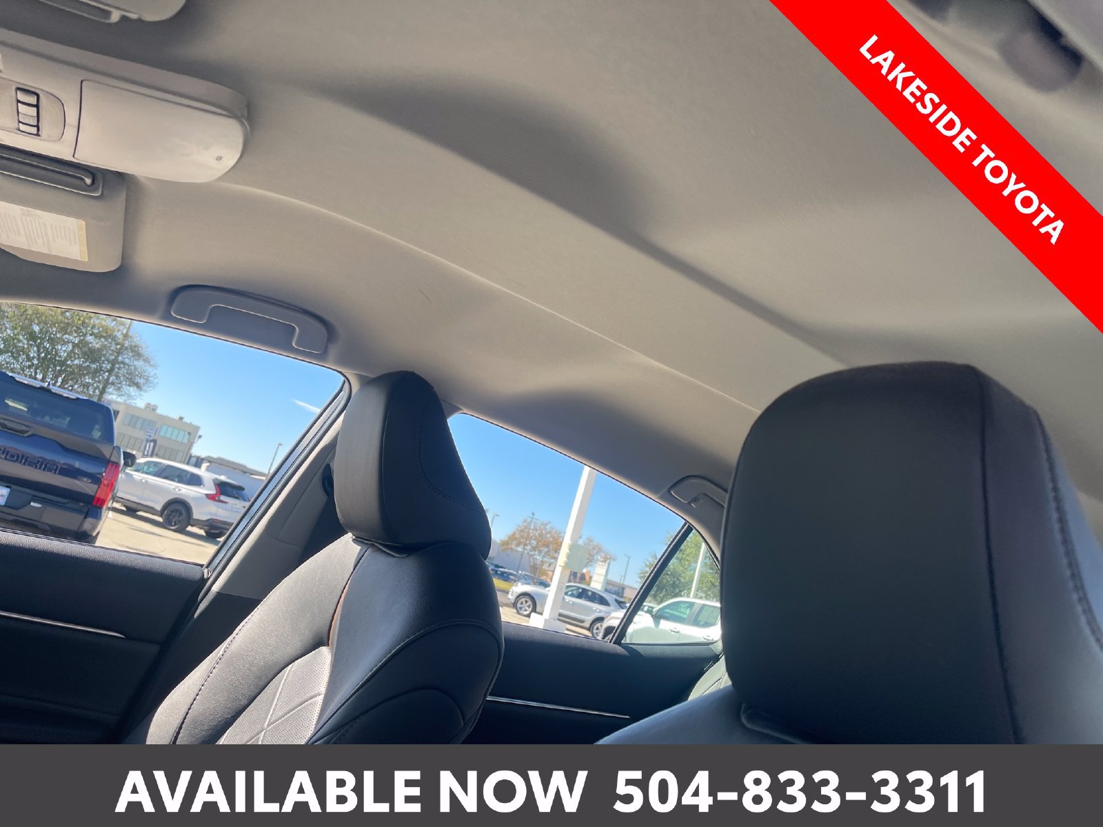 Certified 2018 Toyota Camry XLE FWD image 30