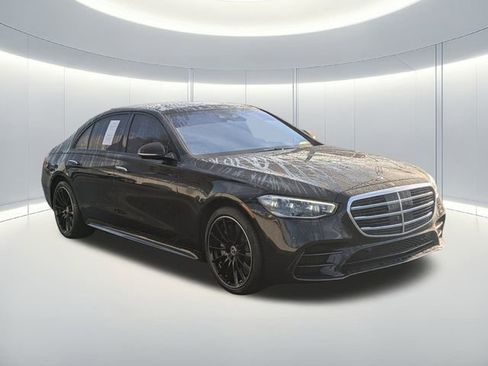 Used 2023 Mercedes-Benz S 500 4MATIC image 4