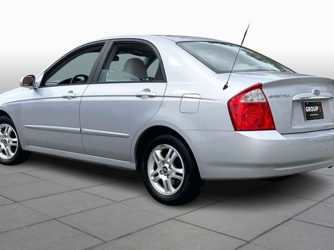 Used 2005 Kia Spectra LX image 11
