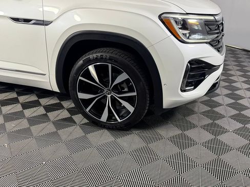 Used 2024 Volkswagen Atlas SEL Premium R-Line AWD/4WD image 5