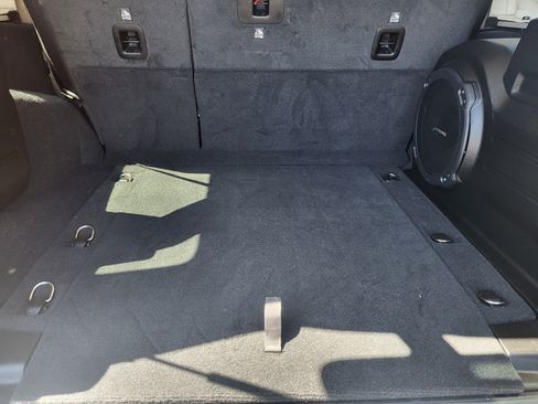 Used 2022 Jeep Wrangler Unlimited Rubicon AWD/4WD image 30