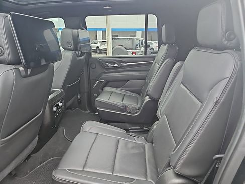 Used 2021 GMC Yukon XL Denali w/ Denali Ultimate Package image 23