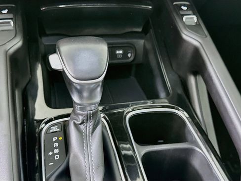 Used 2025 Kia Telluride S AWD/4WD image 24