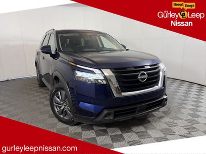 Certified 2025 Nissan Pathfinder SV