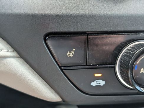 Used 2025 Honda Accord SE image 25