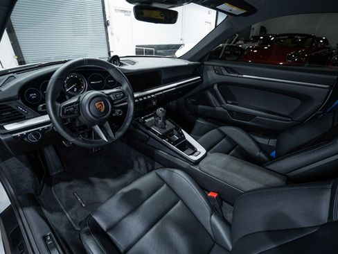 Used 2024 Porsche 911 Carrera T RWD image 18
