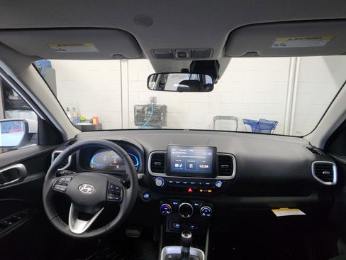 New 2026 Hyundai Venue SEL image 30