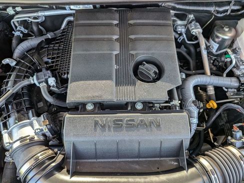Certified 2024 Nissan Frontier SV w/ Tow Package RWD image 15