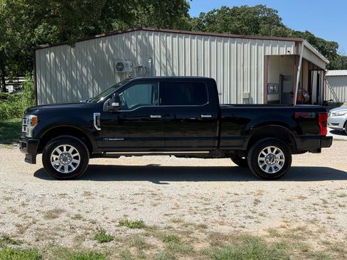 Used 2019 Ford F250 Limited w/ FX4 Off-Road Package AWD/4WD image 6