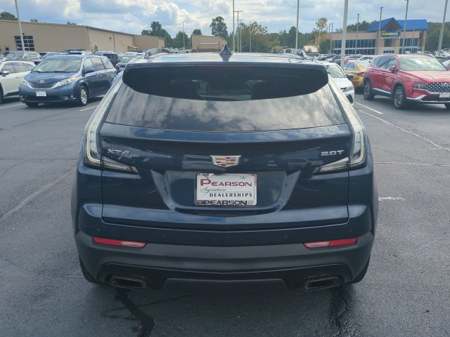 Used 2019 Cadillac XT4 Sport w/ Driver Assist Package FWD image 5