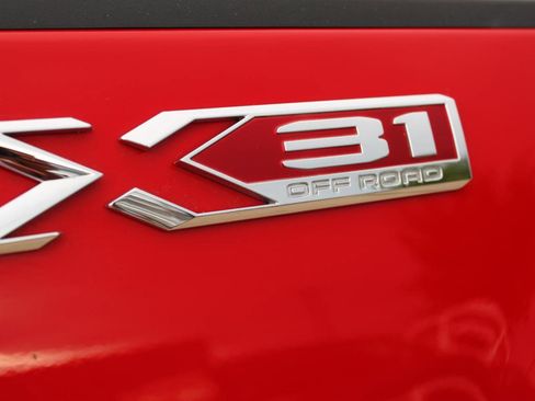 Used 2023 GMC Sierra 2500 Pro w/ Convenience Package AWD/4WD image 6