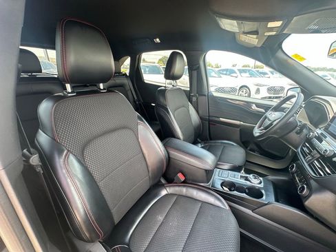 Used 2023 Ford Escape ST-Line image 27