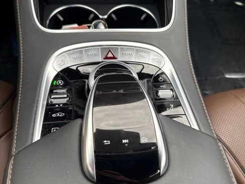 Used 2019 Mercedes-Benz S 560 4MATIC Sedan image 37