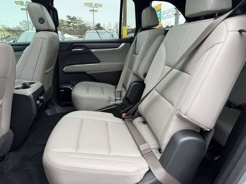 Used 2024 GMC Acadia Elevation w/ Trailering Package image 10