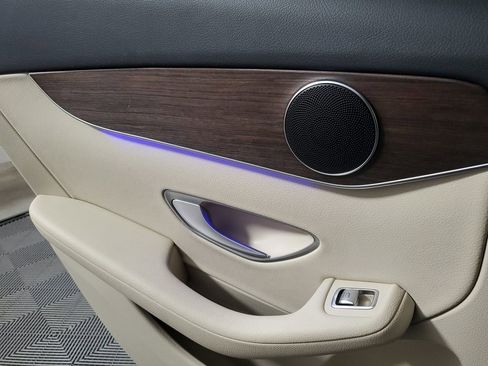 Used 2022 Mercedes-Benz GLC 300 4MATIC image 18