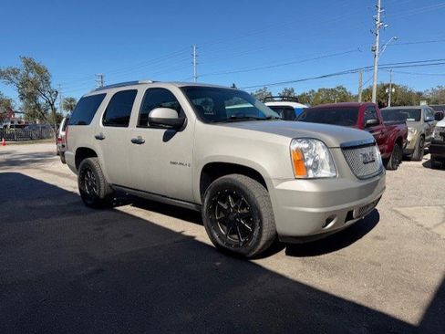 Used 2008 GMC Yukon Denali image 4