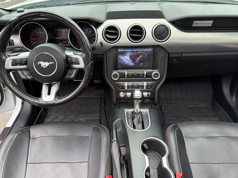 Used 2019 Ford Mustang Premium RWD image 13