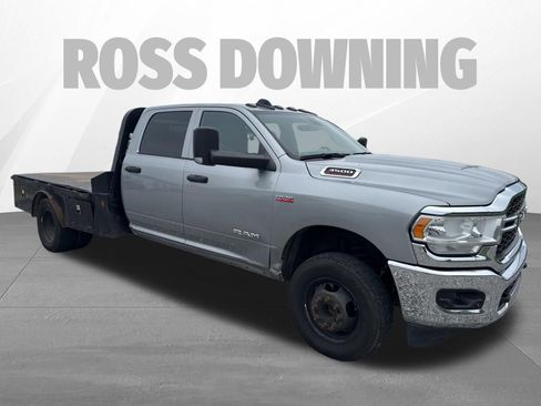 Used 2022 RAM 3500 Tradesman w/ Chrome Appearance Group AWD/4WD image 8