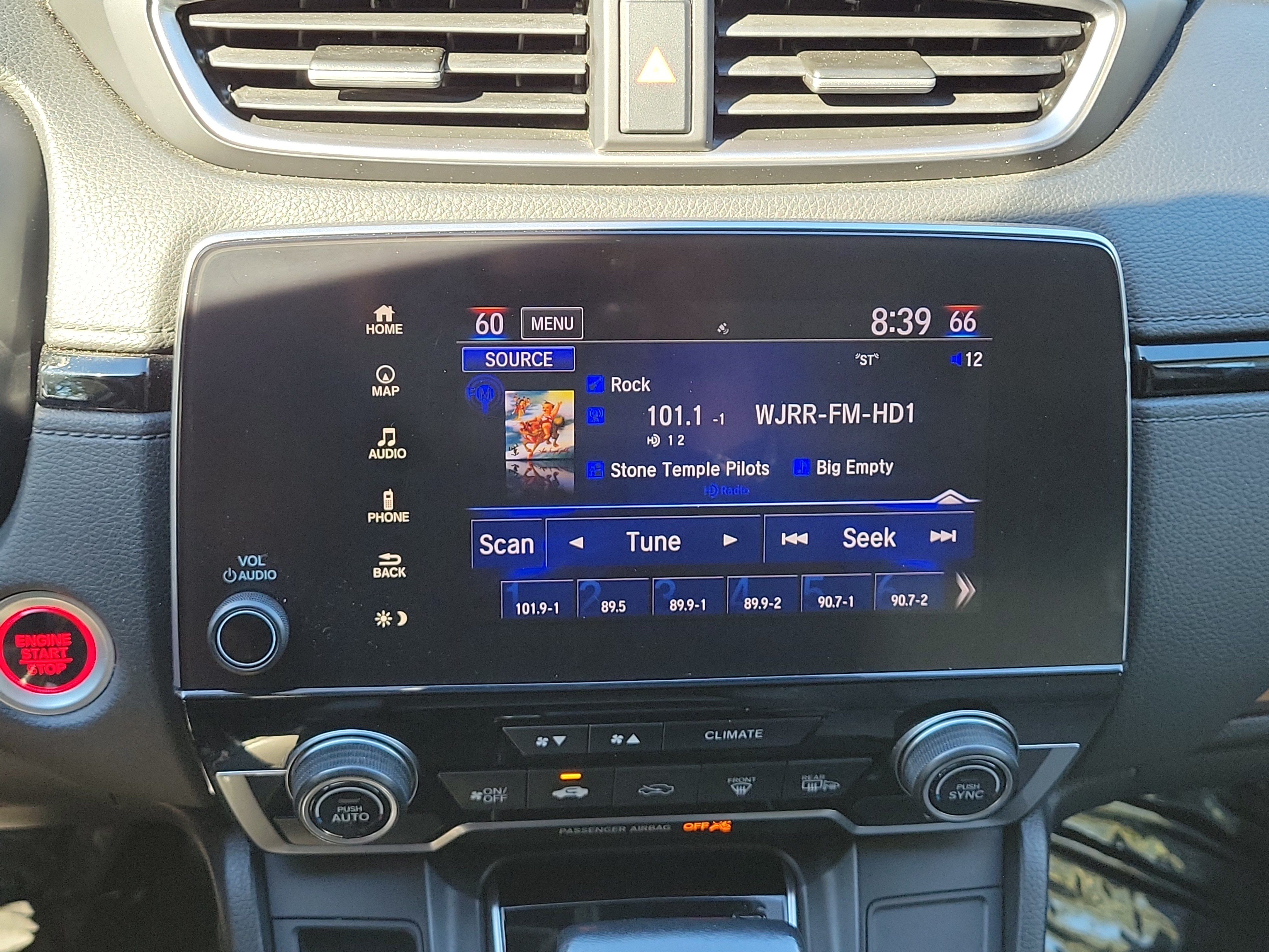 Used 2017 Honda CR-V Touring image 28