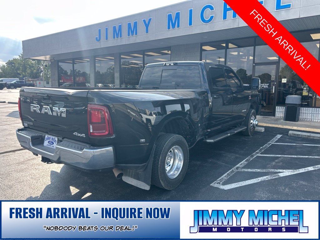 Used 2025 RAM 3500 Laramie AWD/4WD image 3