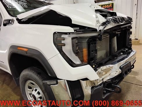 Used 2025 GMC Sierra 2500 Pro w/ 1SA Pro Safety Plus Package AWD/4WD image 15