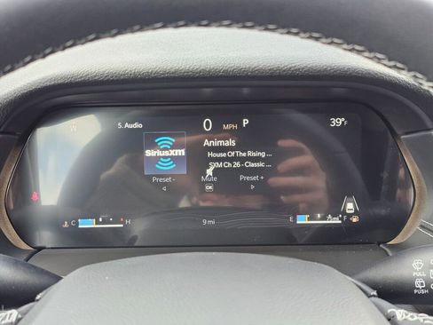 New 2026 Jeep Grand Cherokee Laredo image 21