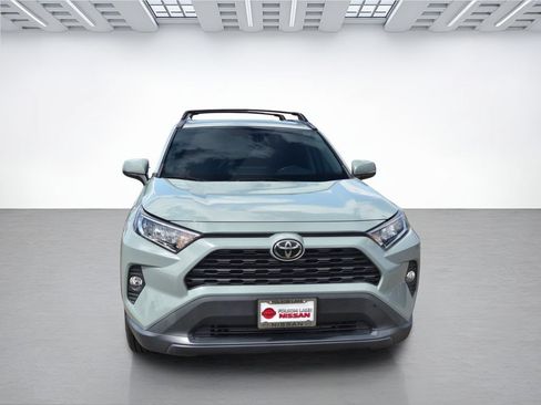 Used 2020 Toyota RAV4 XLE w/ XLE Grade Weather Package AWD/4WD image 2
