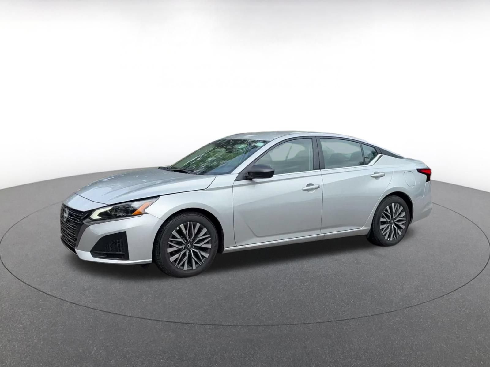 Used 2026 Nissan Altima 2.5 SV FWD image 7