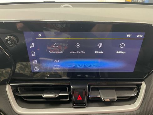 New 2026 Chevrolet TrailBlazer LT w/ Convenience Package AWD/4WD image 3