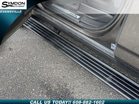 Used 2021 Chevrolet Suburban High Country w/ Premium Package image 6