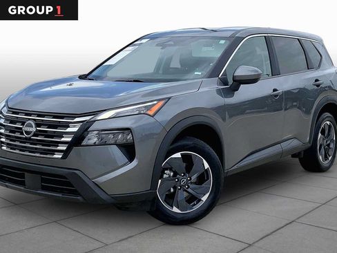 Used 2024 Nissan Rogue SV FWD image 1