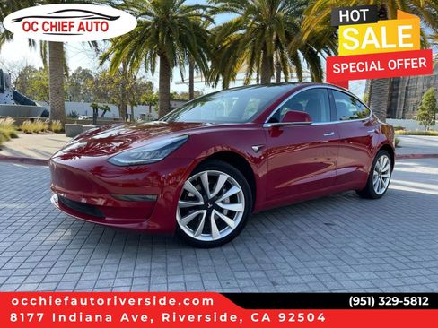 Used 2019 Tesla Model 3 Standard Range Plus image 1