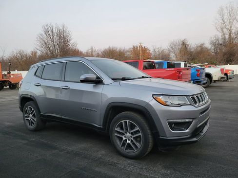 Used 2018 Jeep Compass Latitude w/ Popular Equipment Group image 23