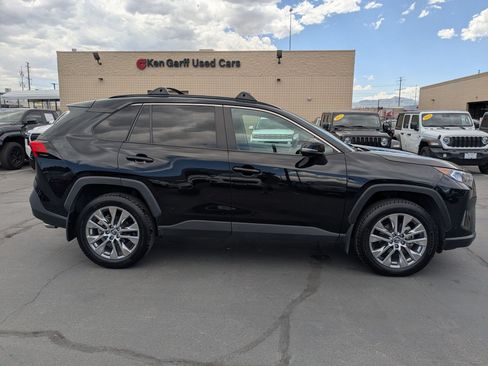 Used 2020 Toyota RAV4 XLE Premium w/ All Weather Liner Package FWD image 2