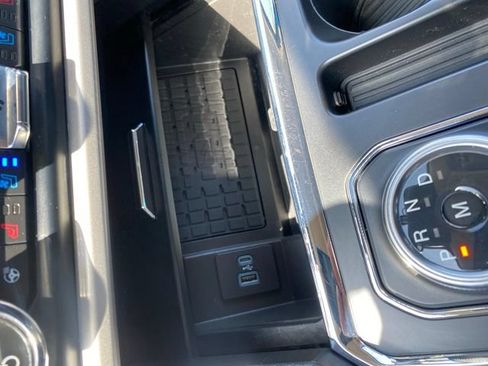 Used 2022 Ford Expedition XLT AWD/4WD image 21