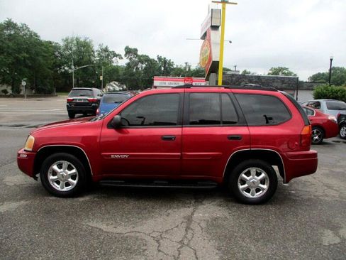 Used 2005 GMC Envoy SLE image 4