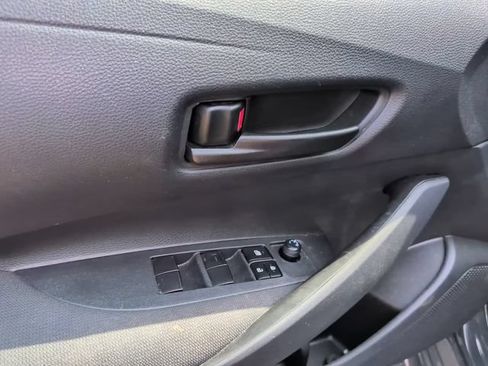 Used 2024 Toyota Corolla LE FWD image 10