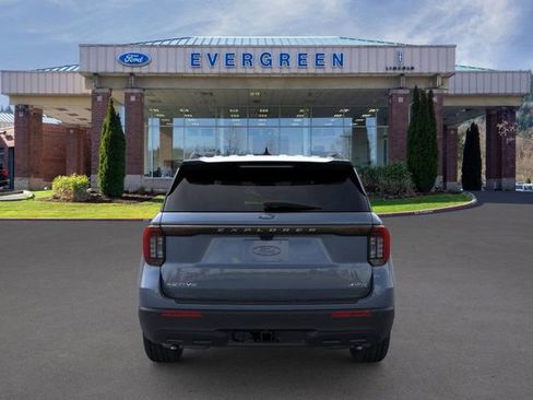 New 2026 Ford Explorer Active image 5