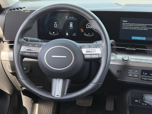 Certified 2025 Hyundai Kona SEL FWD image 13