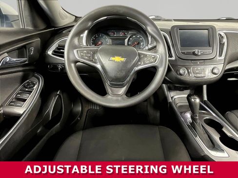 Used 2016 Chevrolet Malibu LT FWD image 8