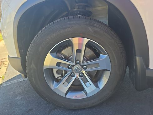 Used 2025 Honda Pilot EX-L image 34