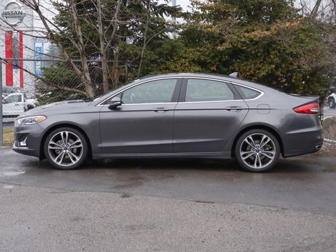 Used 2020 Ford Fusion Titanium image 14