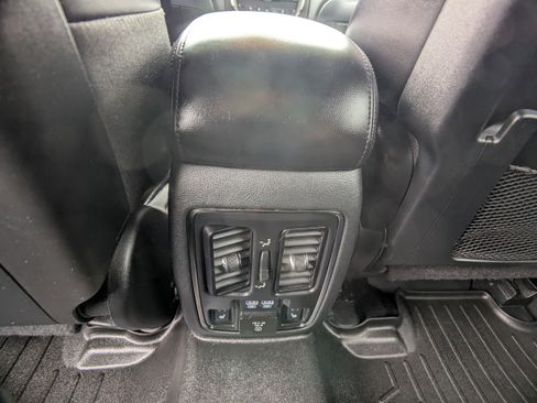 Used 2020 Dodge Durango GT AWD/4WD image 16