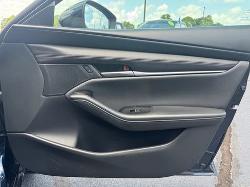 Used 2024 MAZDA MAZDA3 s FWD image 15