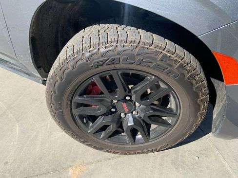 Certified 2022 GMC Yukon AT4 image 13