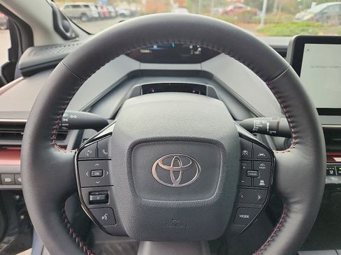 Certified 2025 Toyota Prius XSE Premium image 20