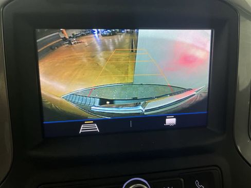 Used 2023 Chevrolet Silverado 2500 Custom w/ Custom Value Package image 19